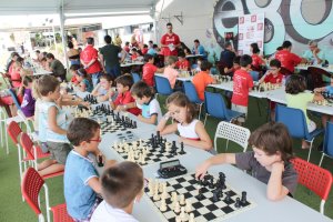 El ajedrez infantil no puede faltar en Feria.