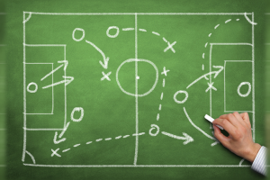 La pizarra en el fútbol es clave.