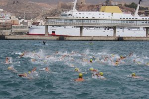 La natación forma parte de nuestra Feria Deportiva.
