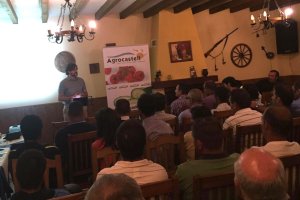 Reunión con los agricultores alpujarreños