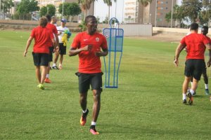 Jonathan tiene ganas de fútbol.