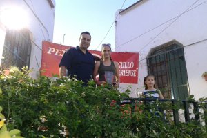 El presidente, José Manuel lermos, con la ganadora.