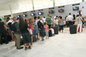 Aumenta un 34,7 el número de viajeros en el aeropuerto