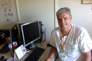 Miguel Ángel Aragón es responsable de la Consulta de Reproducción Asistida.