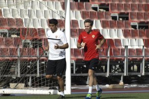 Corona haciendo carrera con Juanito.