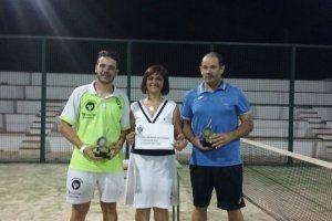 Ganadores del torneo de pádel.