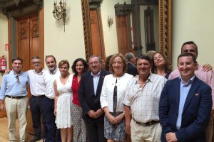 Miembros de Hortyfruta con representantes de la Consejería de Agricultura