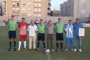 Alfonso era distinguido antes del encuentro.