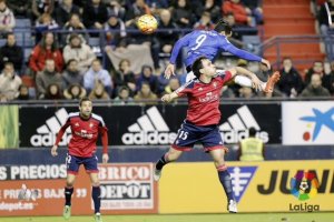 Quique Gionzález vuela alto por Pamplona.