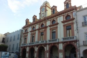 Fachada de la Casa Consistorial ubicada en la Plaza Vieja.