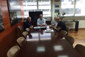 Encuentro de trabajo entre el delegado territorial de Agricultura, José Manuel Ortiz y el concejal del ramo en El Ejido, Manuel Gómez Galera.