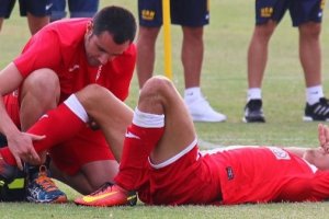 Momento de la lesión de Miguel Guirao.