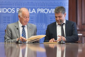 Momento de la firma del convenio