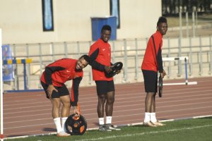 Azeez aún no se ha incorporado.