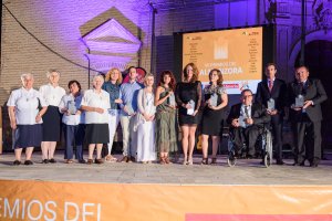 Foto de familia de los galardonados en la séptima edición de los Premios del Almanzora