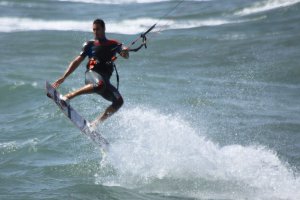 YourtimeAlmeria se ha convertido en la escuela de kitesurf de referencia en Almería.