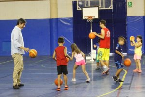 Adra apuesta por el mejor baloncesto.