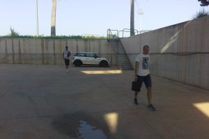 Soriano y Juanito llegando hoy al Mediterráneo.