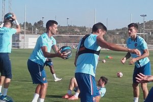 Trujillo trabajando ayer con el Levante.