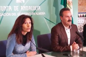 La directora de la Alcazaba y el delegado de Cultura, en una imagen de archivo.