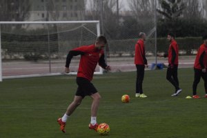 Saveljich lo tiene difícil para seguir en Racing.