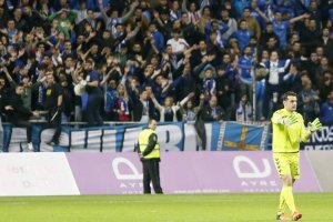 Esteban seguirá en el Real Oviedo.
