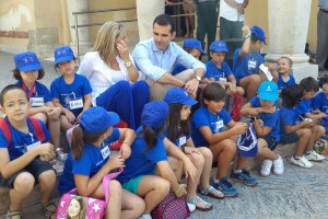 Visita de los alumnos de la escuela de verano de los Centros de la Mujer