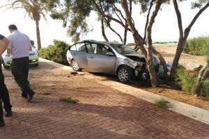 El coche se ha salido de la vía.