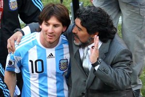 Messi y Maradona muy unidos.
