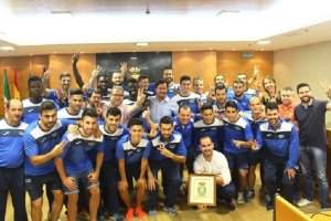 Los protagonistas del ascenso en el ayuntamiento.