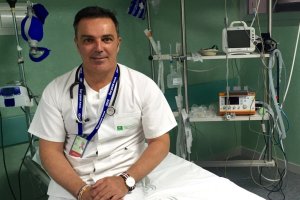 Francisco Llave en el área de Urgencias del Hospital de El Toyo.