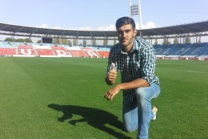 Carlos Selfa tendrá ficha profesional.