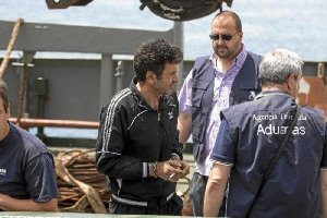 Patrón del San Trela durante el registro en el Puerto de Almería