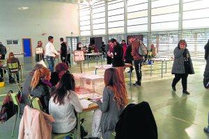 Almerienses votando en la jornada electoral del pasado 20 de diciembre.