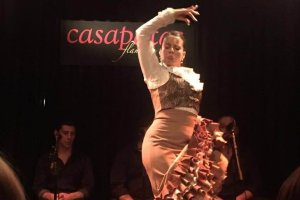 La Serrata durante una de sus actuaciones.