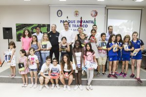 Ganadores y finalistas del certamen de Educación Vial en el Parque Infantil de Tráfico.