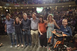 Así empezó el mitin de Podemos en Almería.