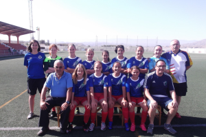 Las chicas se preparan para el gran asalto.