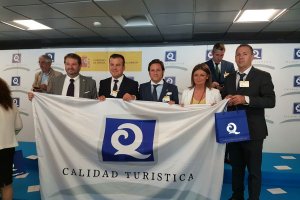 Alcaldes  y concejales almerienses, tras recoger su Q de Calidad en Madrid.