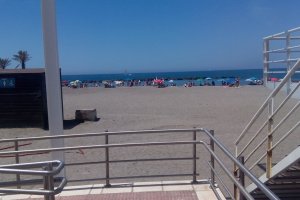 Acceso para personas con movilidad reducida sin pasarelas