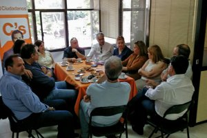 C’s celebró ayer un desayuno con militantes y simpatizantes.