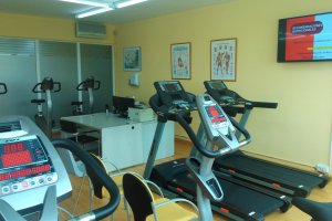 Espacio para la rehabilitación cardiorrespiratoria en Hospital Mediterráneo.