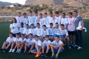 Rafagol con el equipo infantil de la Andaluza.