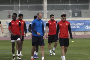 Soriano hablando con Ximo en el Anexo.