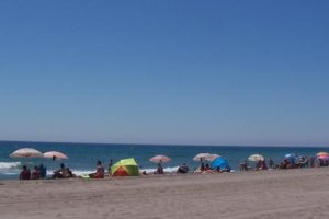 El litoral  de Vera cuenta con cerca de 8 kilómetros de playas, incluida la nudista.