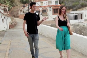 Pepe Roma y Esther Jerez en una imagen del cortometraje ‘El penúltimo paseo’.