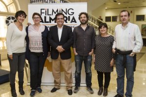 Foto de familia tras el Fam Trip con los cineastas.