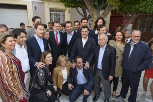 Rajoy, con concejales del PP y el alcalde de Almería.