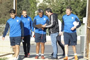 Desde el primer día que llegó al Almería Pipo Goro le da vueltas a lo mismo sin solución.