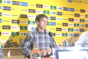 Juan Carlos Valerón anunciando su retirada.